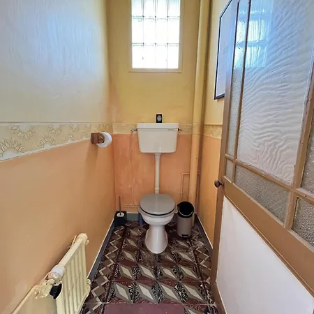 Maison Typique 30 S Proche بيت للعطل